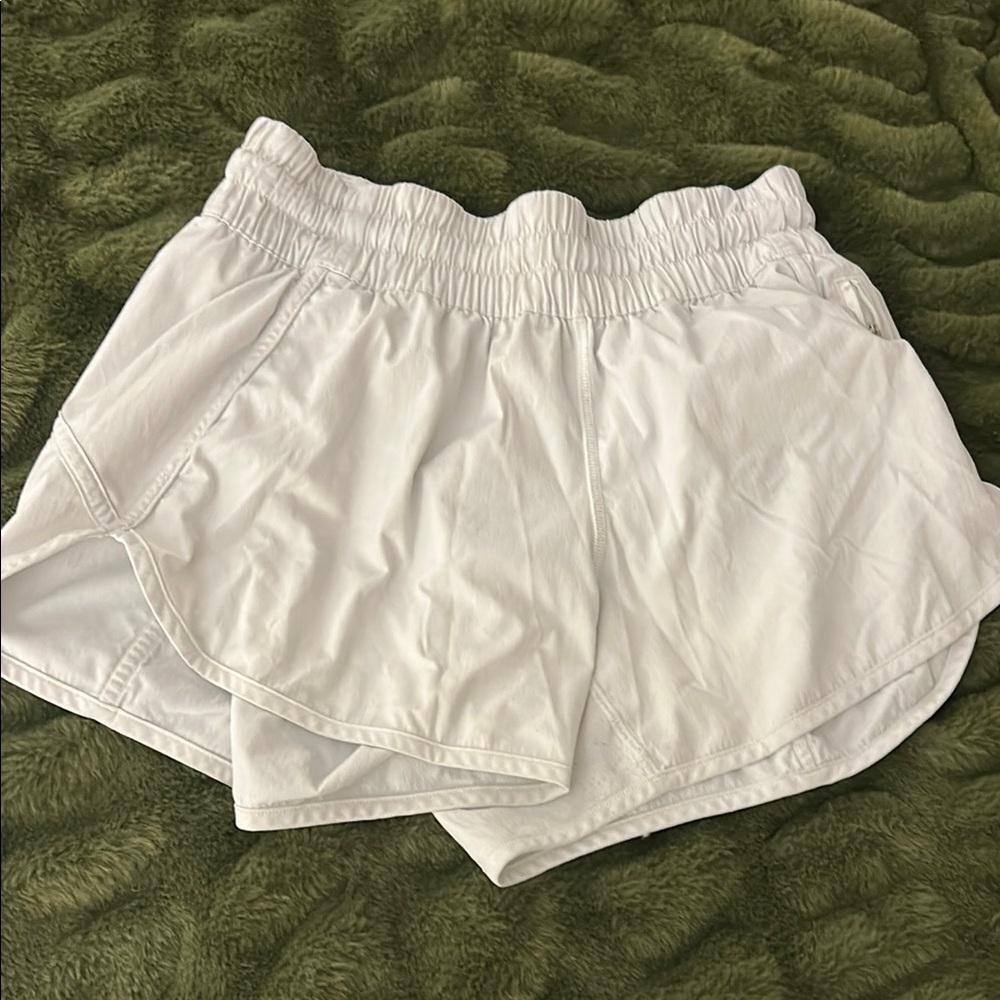 Lululemon Athletica White Athletic Shorts Lightweight Double-Layer Design